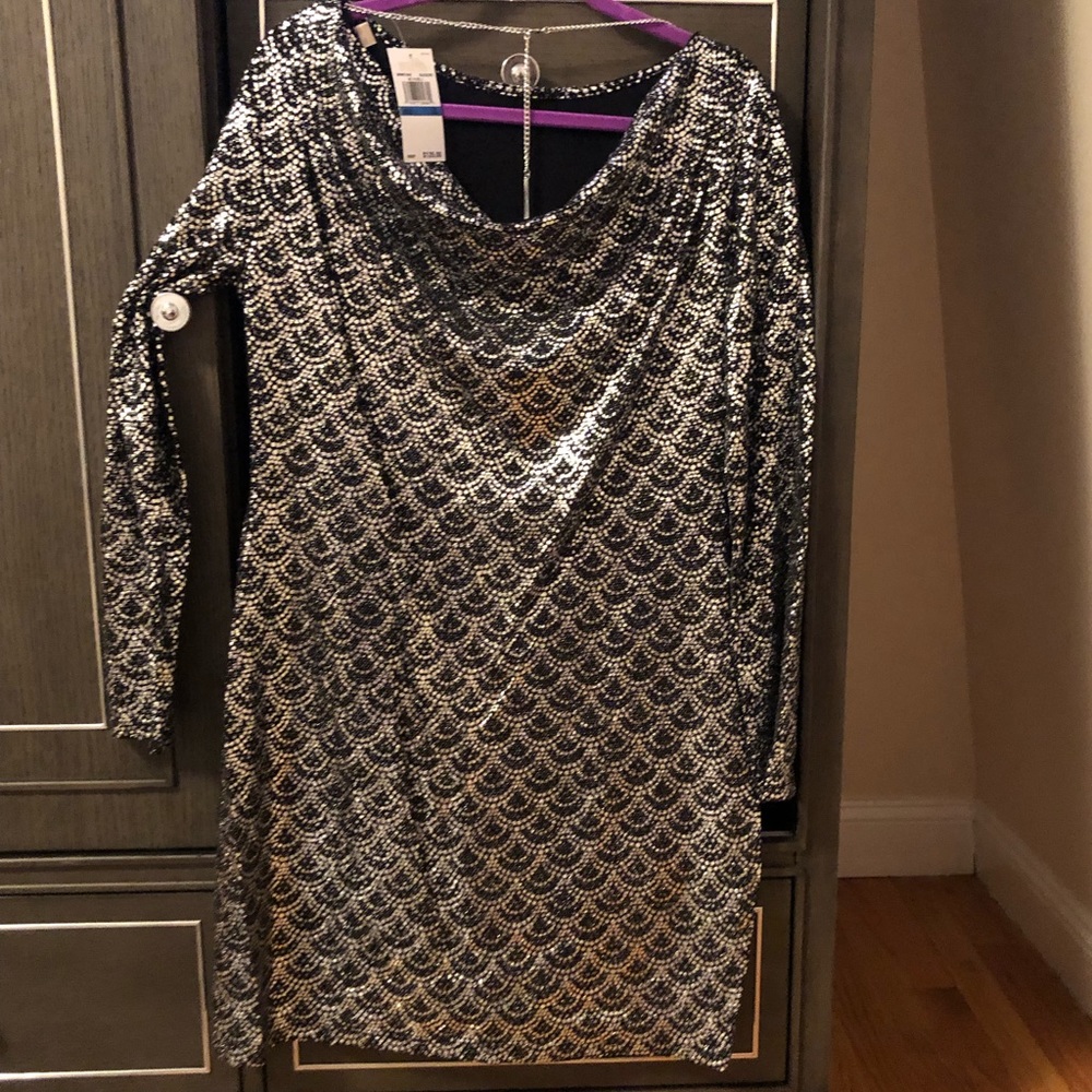 BRAND NEW NEVER WORN